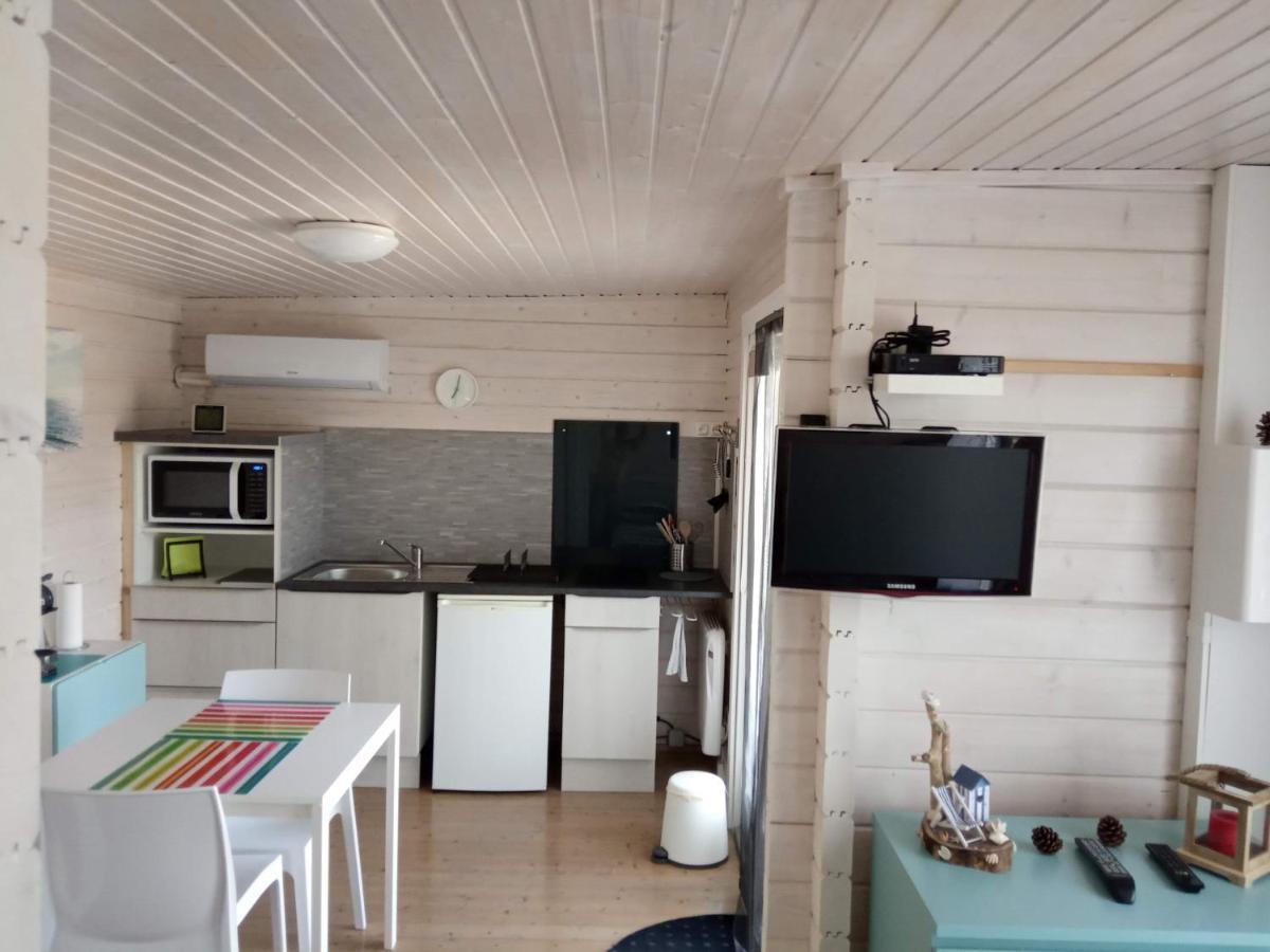 Camarsac Agreable Petit Chalet المظهر الخارجي الصورة